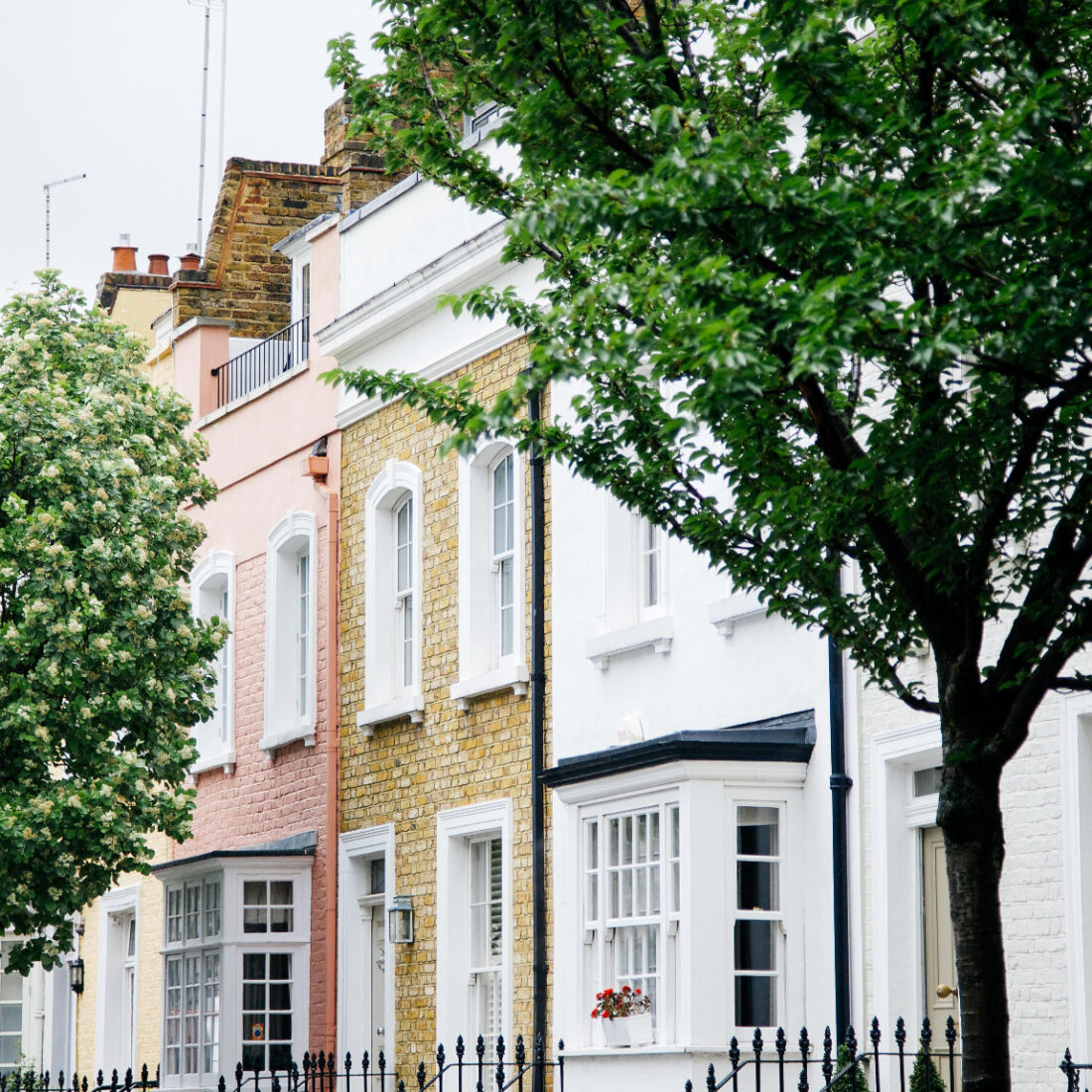 Home to some of the best luxury flats to rent in London, there is nothing quite like living in Chelsea. Click to find out more.